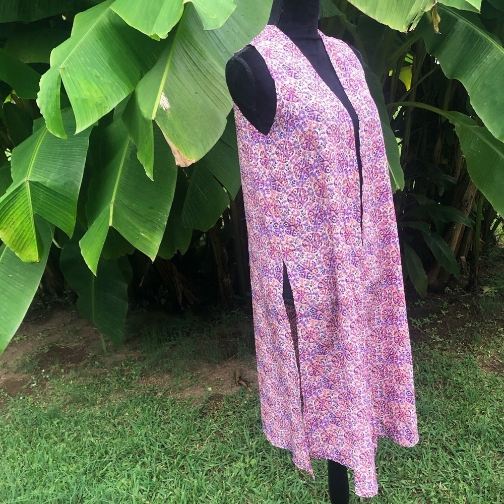 LuLaRoe Joy Maxi Open Front Duster Vest Purple & Coral Pink Geometric Pattern